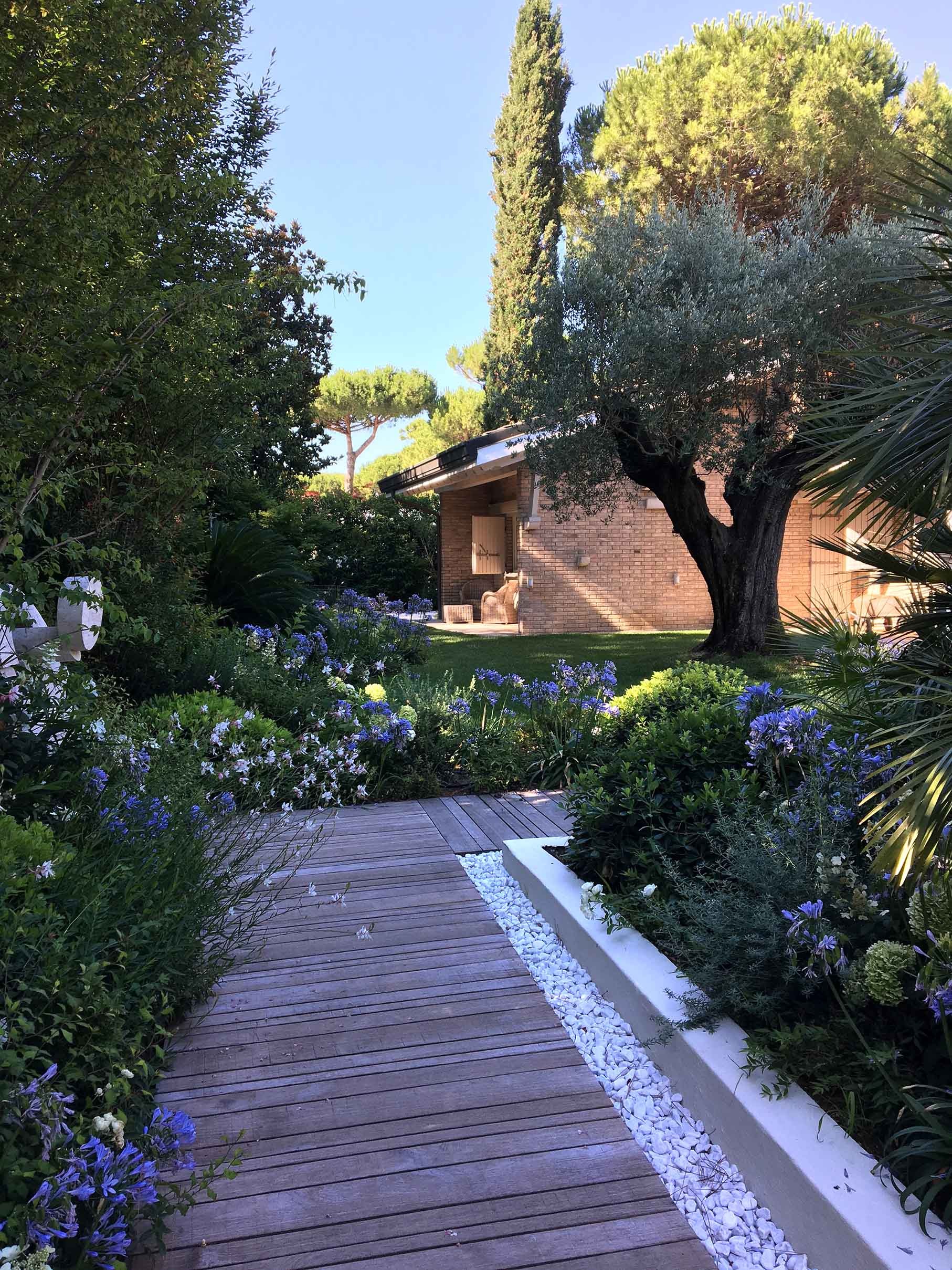Quiet summer residence on the Ligurian coast - الحدائق